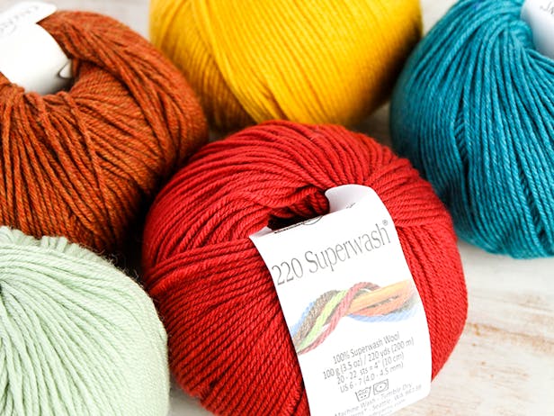 Shop Cascade Yarns 220 Superwash