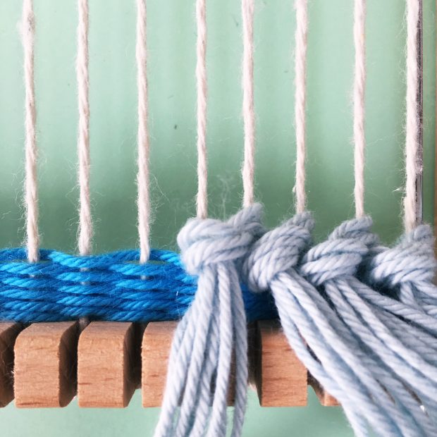 how to weave a wall hanging free tutorial by christine leech