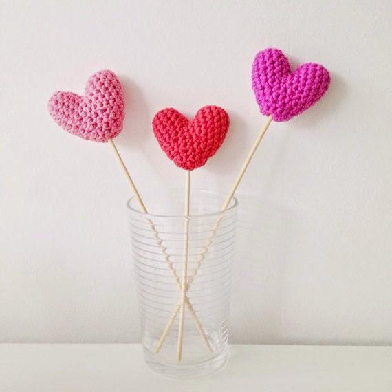 Free crochet heart tutorials
