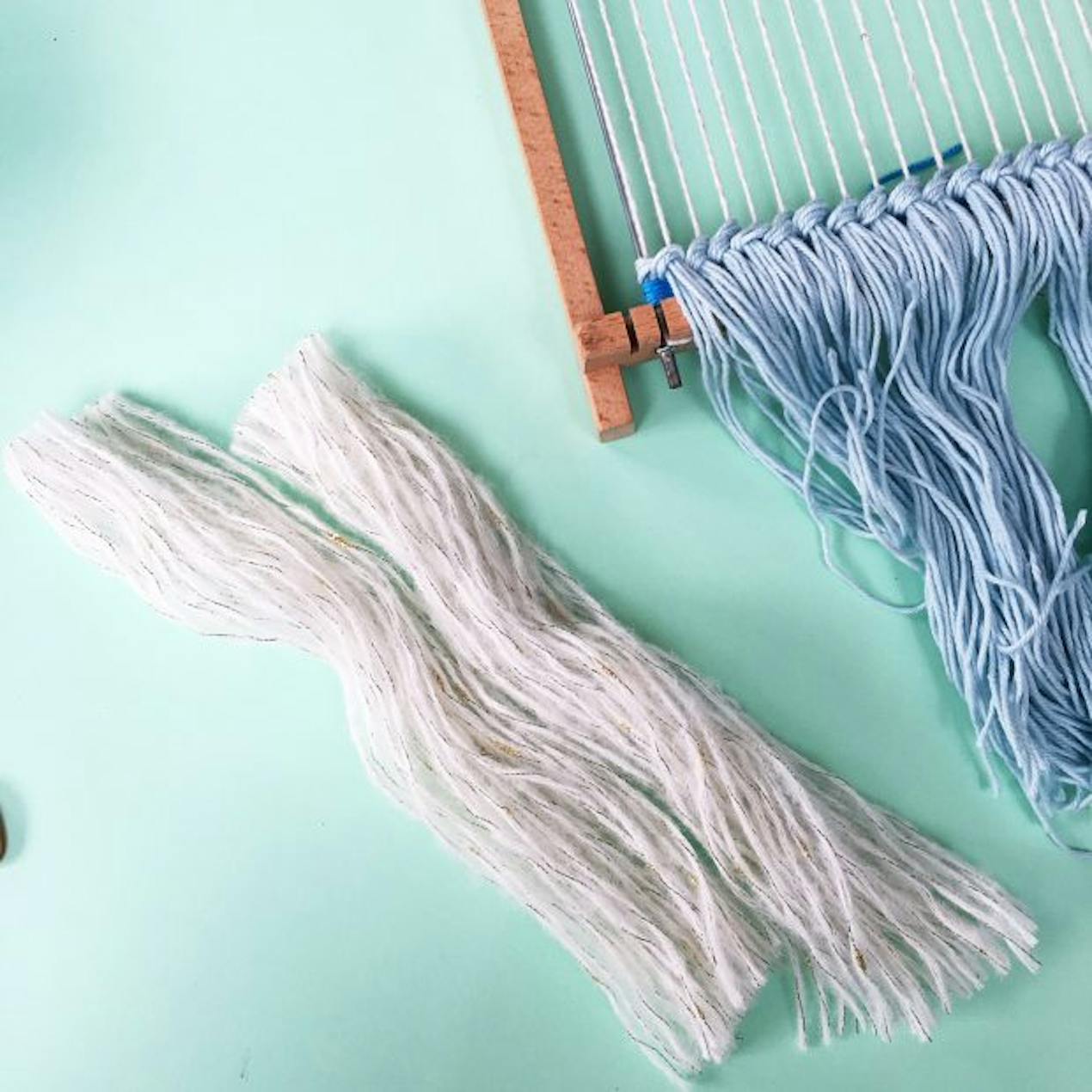 how to weave a wall hanging free tutorial by christine leech
