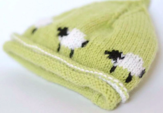Baby Beanie 'Little Baa Baa'