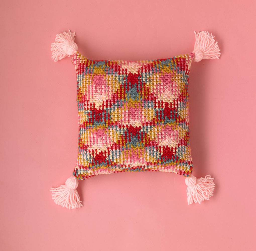 Amateur Argyle Cushion in Paintbox Yarns Chunky Pots