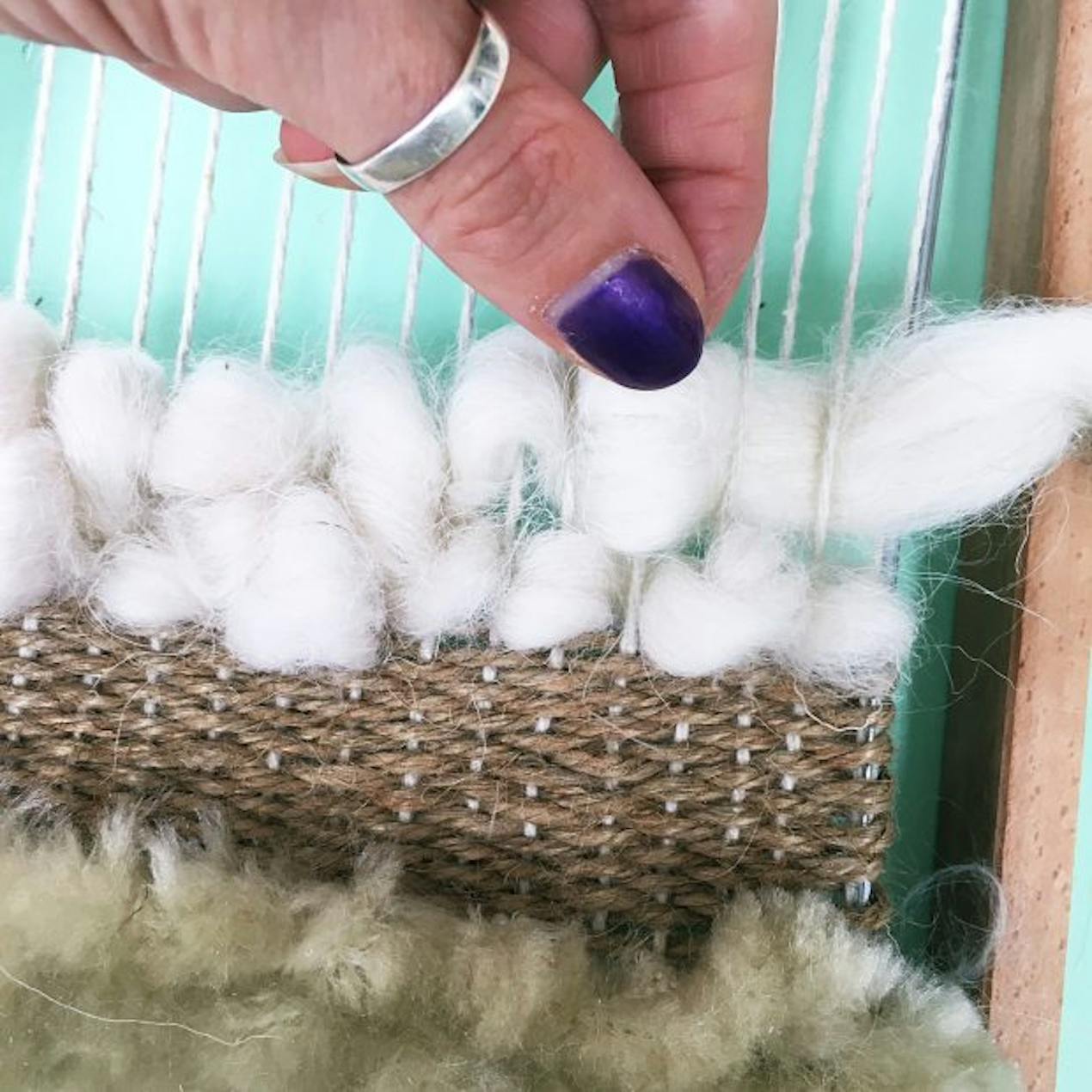 how to weave a wall hanging free tutorial by christine leech