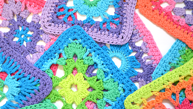 summer cal colour wheel blog header
