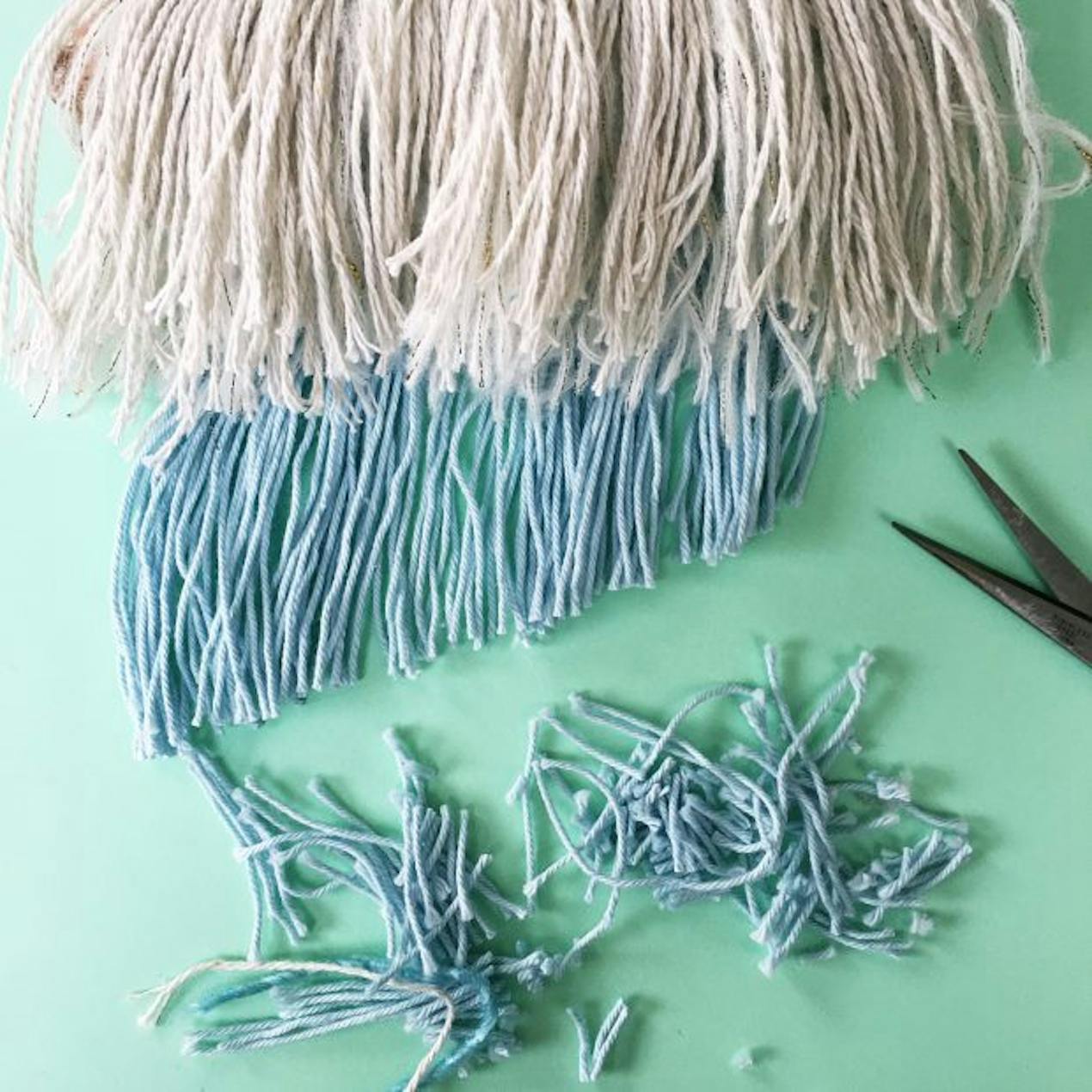 how to weave a wall hanging free tutorial by christine leech
