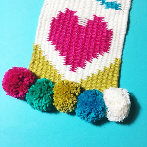 weave a love heart wall hanging free tutorial by christine leech