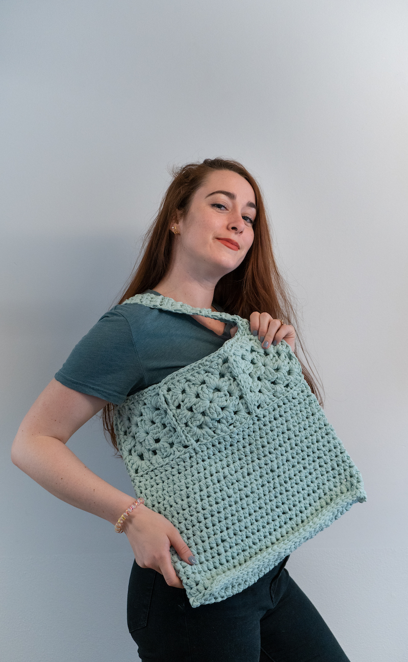 Crochet this market tote bag