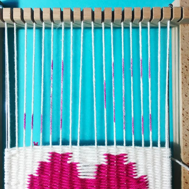 weave a love heart wall hanging free tutorial by christine leech