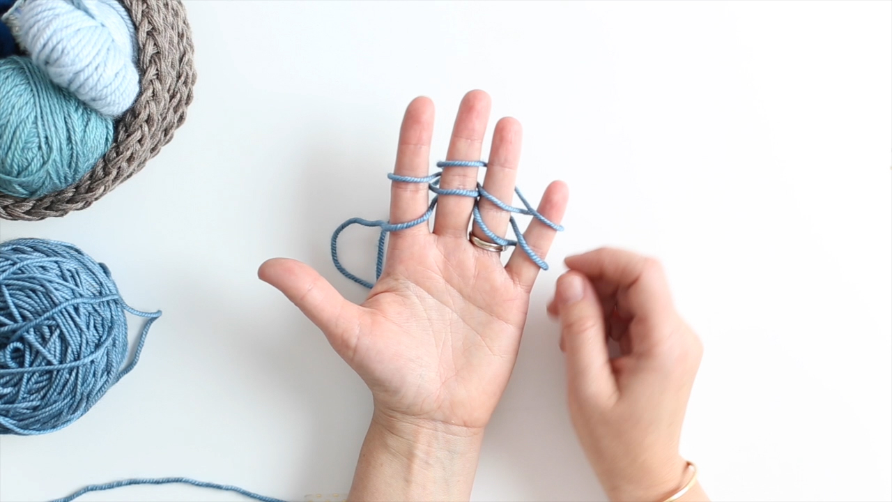 life each stitch over each finger