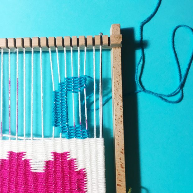 weave a love heart wall hanging free tutorial by christine leech