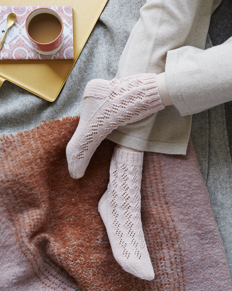 brandi sock knitting pattern by debbie bliss