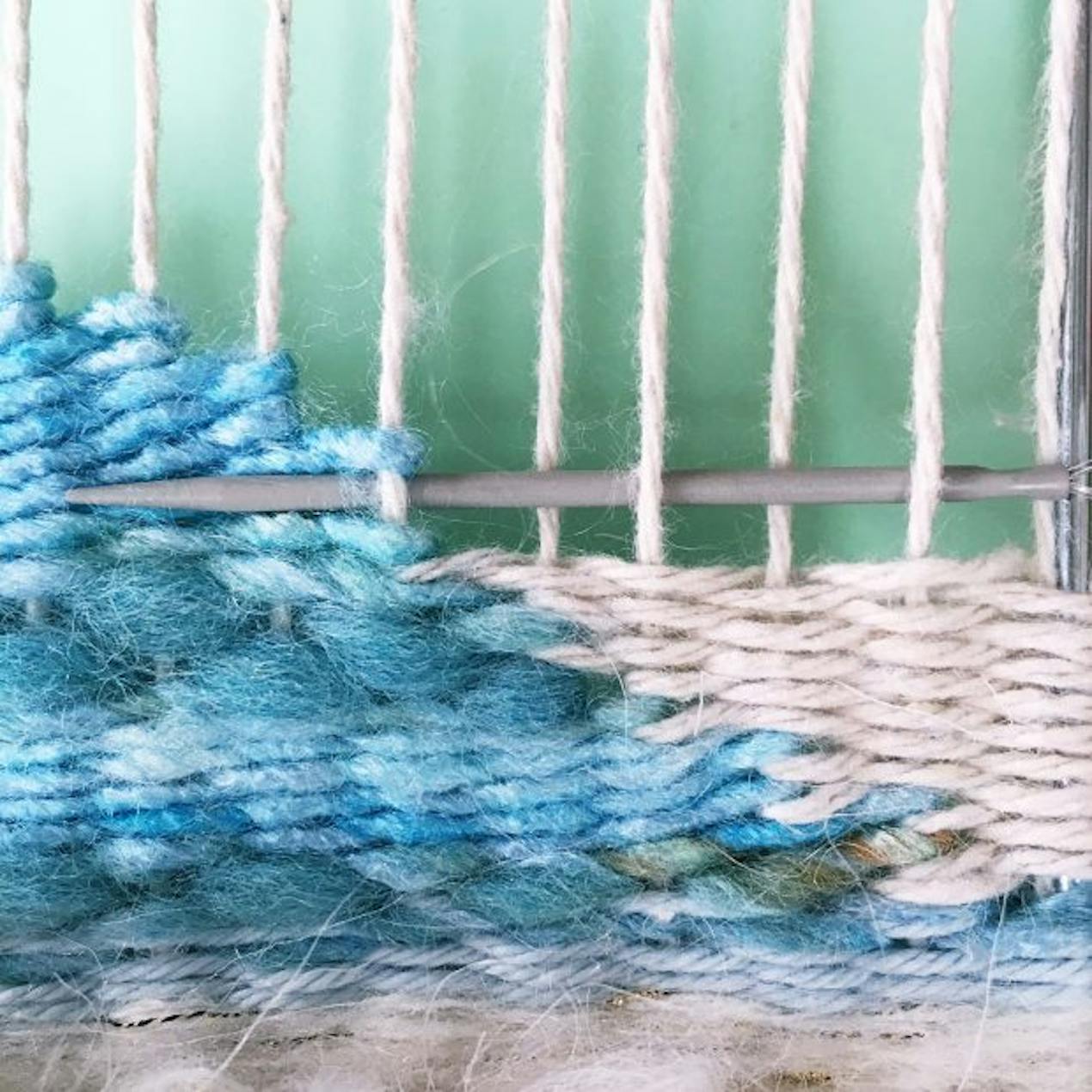 how to weave a wall hanging free tutorial by christine leech