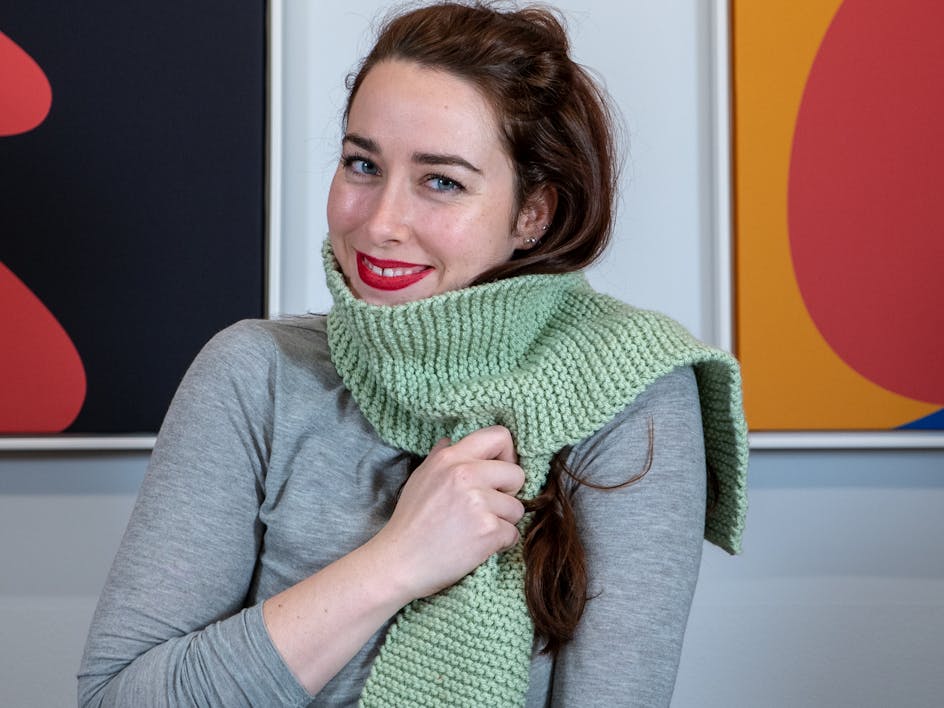 How to knit a scarf for total beginners