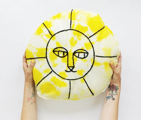 How to upcycle old pillows