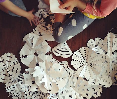 The Vanilla Tulip Papercraft Snowflakes
