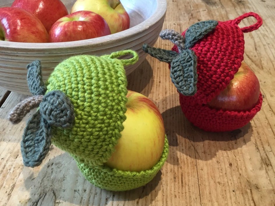 Crochet with Kate: Adorable Apple Cozies!