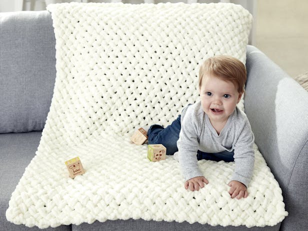 Criss Cross Baby Blanket in Bernat Alize Blanket-EZ