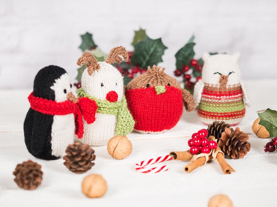 Knitted Christmas trees