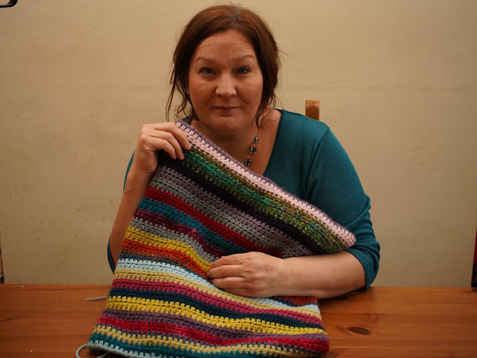 How to crochet a striped afghan blanket for beginners