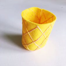 Sew Yeah free tutorial to sew your own pin cushion pineapple