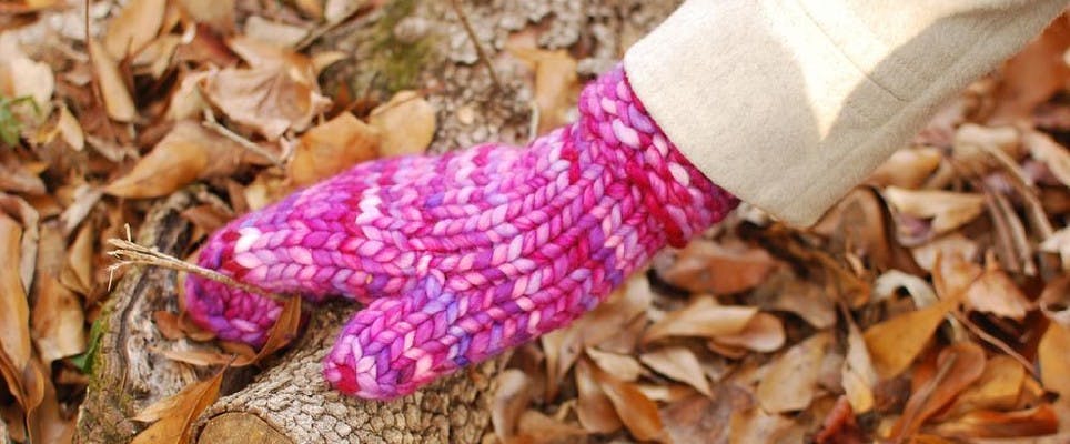 8 Chunky knitting patterns - 2 free patterns!