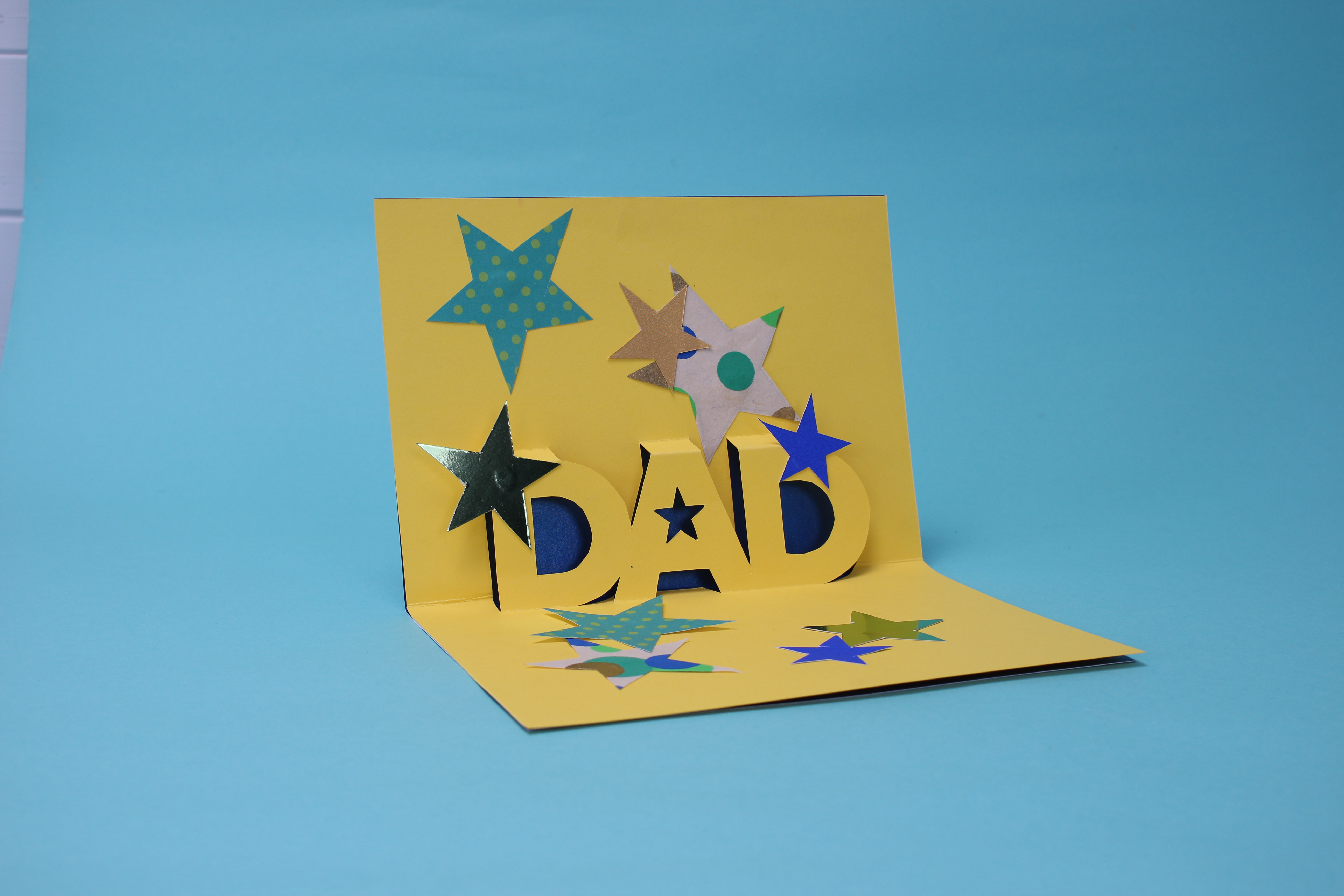 Make this POP UP Father's Day card!