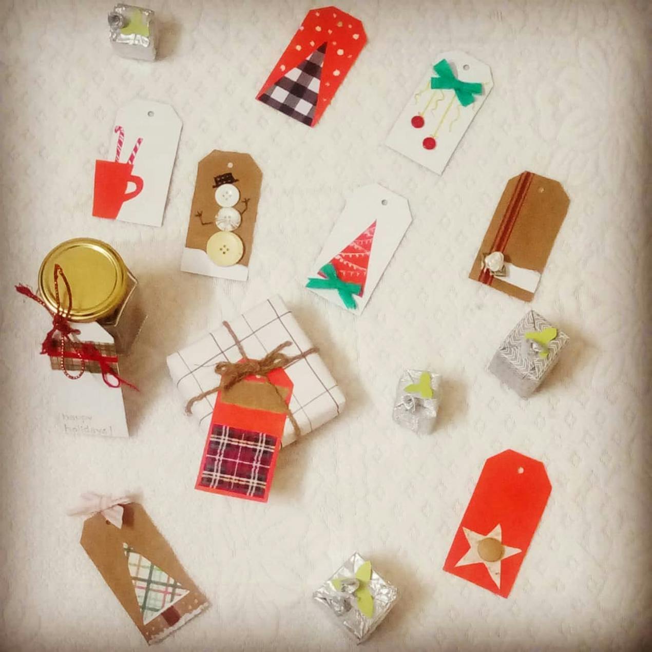 DIY gift tags by Mom Das