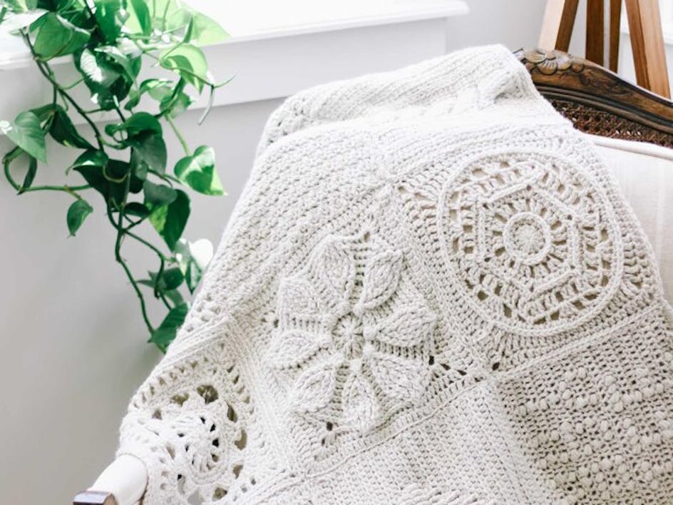 Top 30 afghan crochet patterns