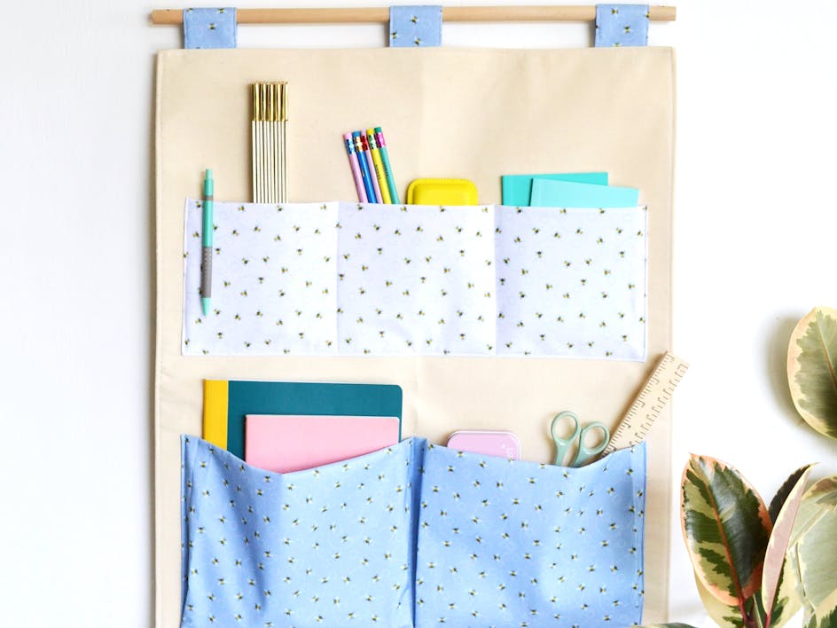 How to sew a simple wall organizer