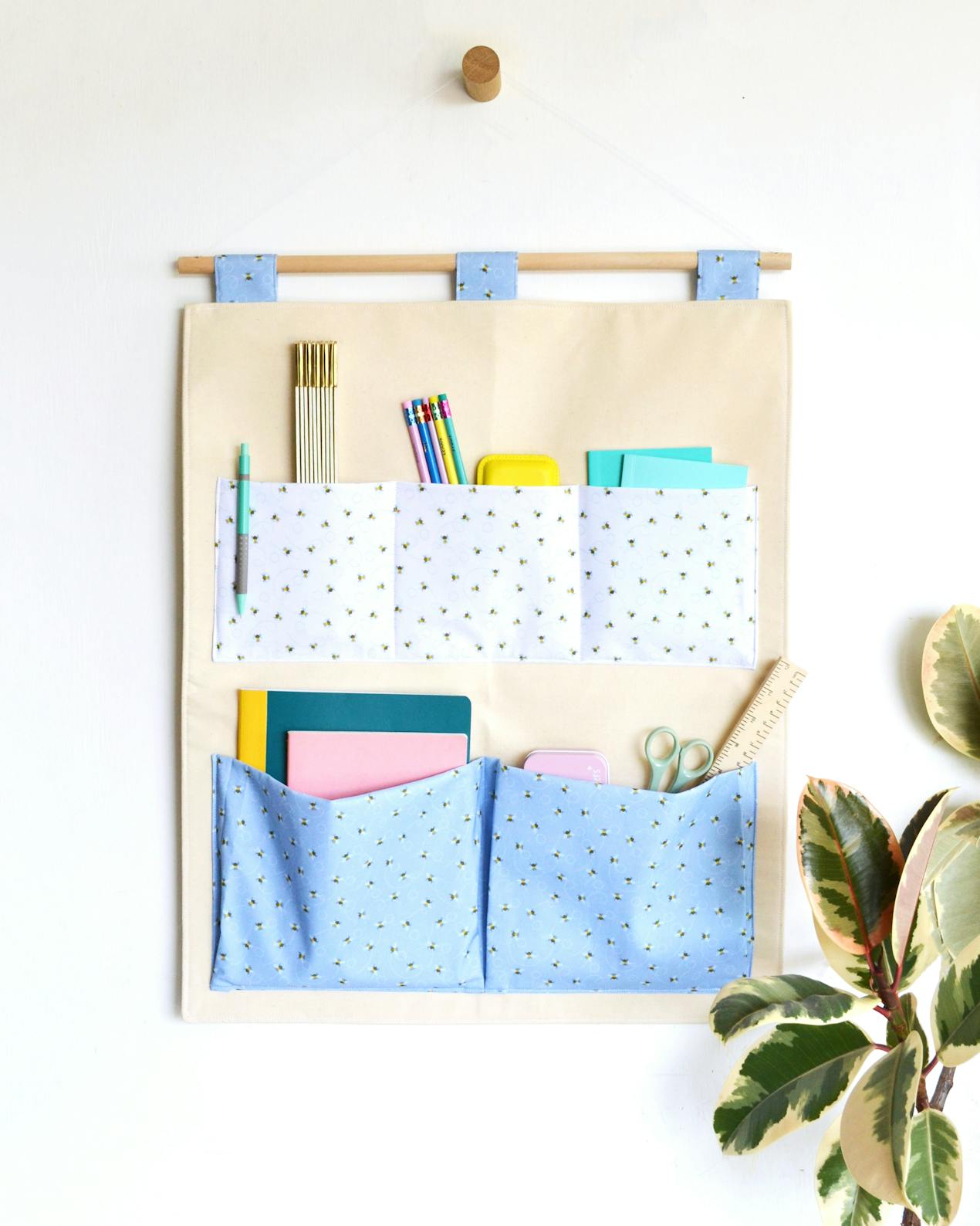 How to Sew a Simple Wall Organiser