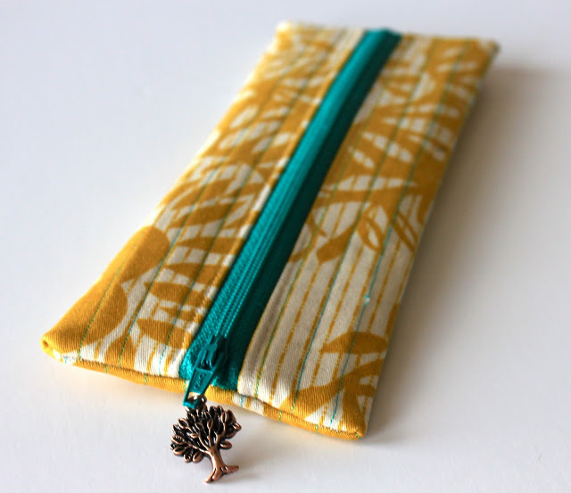 DIY zipper pencil case pouch