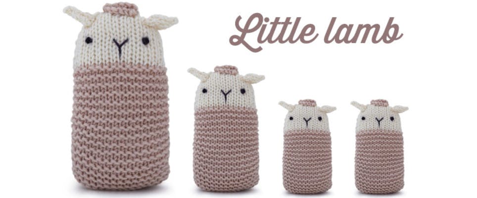 Knit a gorgeous little lamb toy