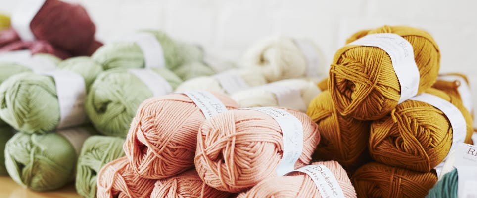 Debbie bliss knitting yarn