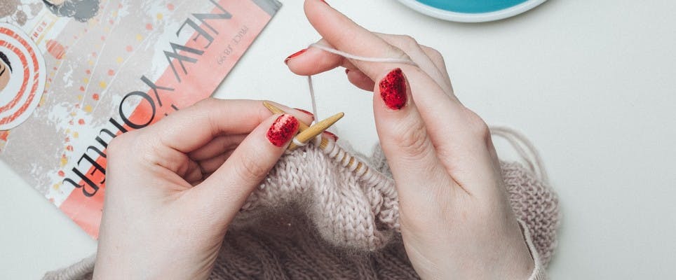 Hands knitting