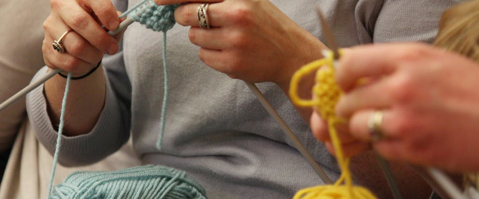 A guide to knitting 18 types of stitches & techniques