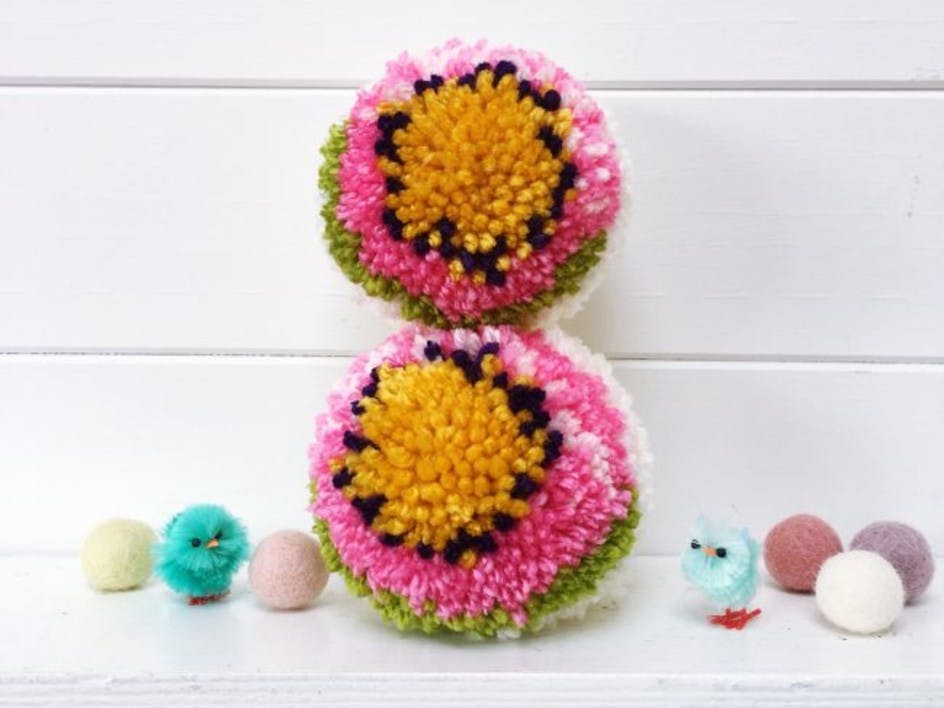 Make spring flower pom poms