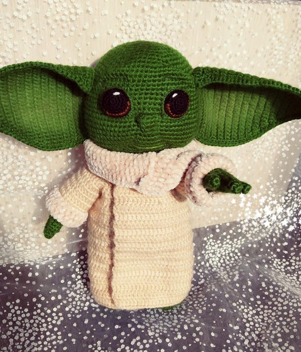 Baby Yoda crochet pattern, Amigurumi Yoda (Deutsch, English, Français)