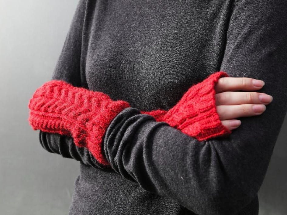 8 free knitted game day accessories 