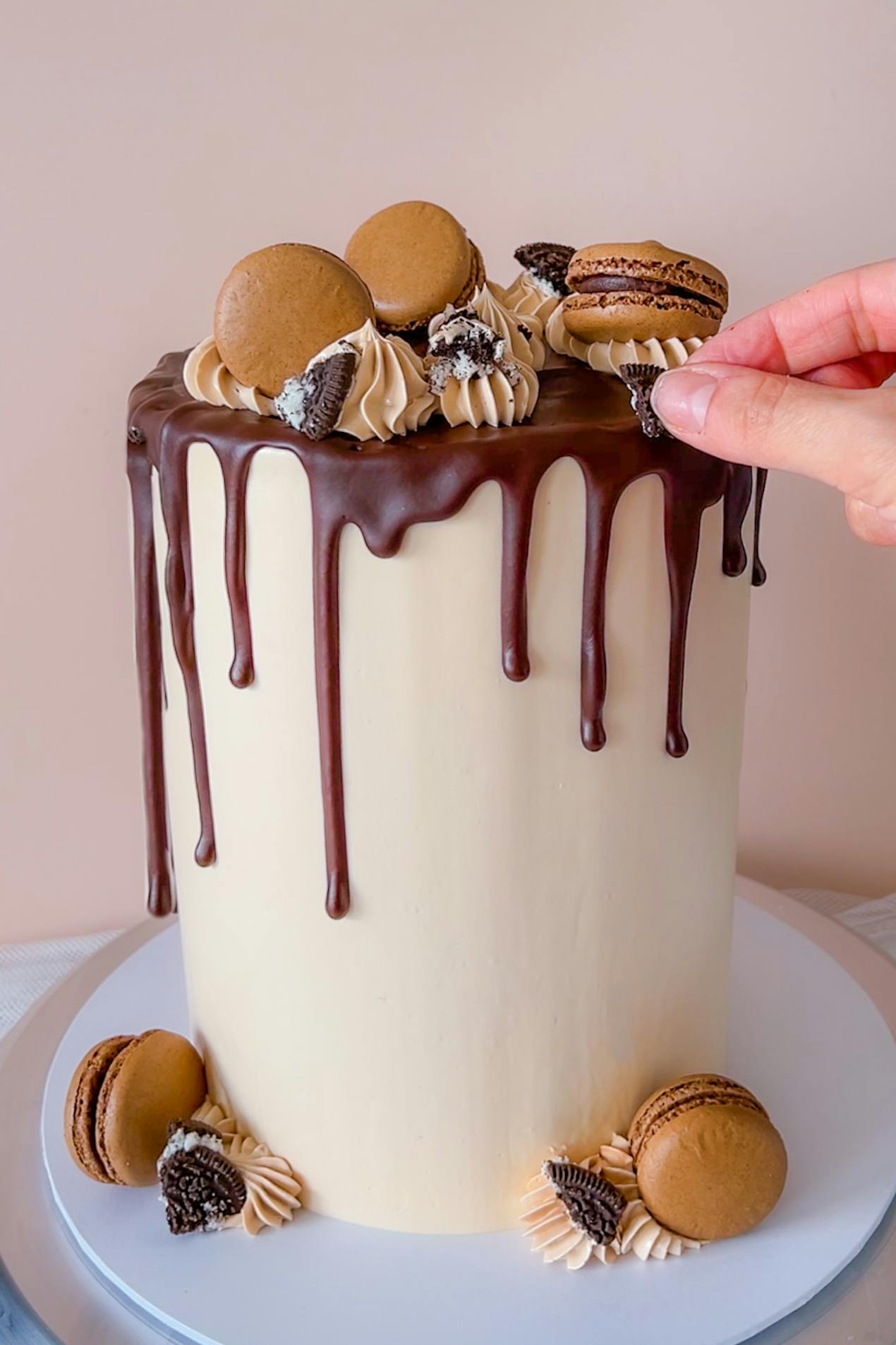 Chocolate drip cake