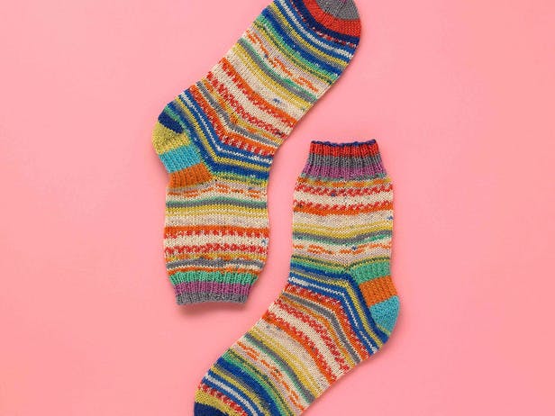 FREE Cosy Contrast Socks in Paintbox Yarns Socks