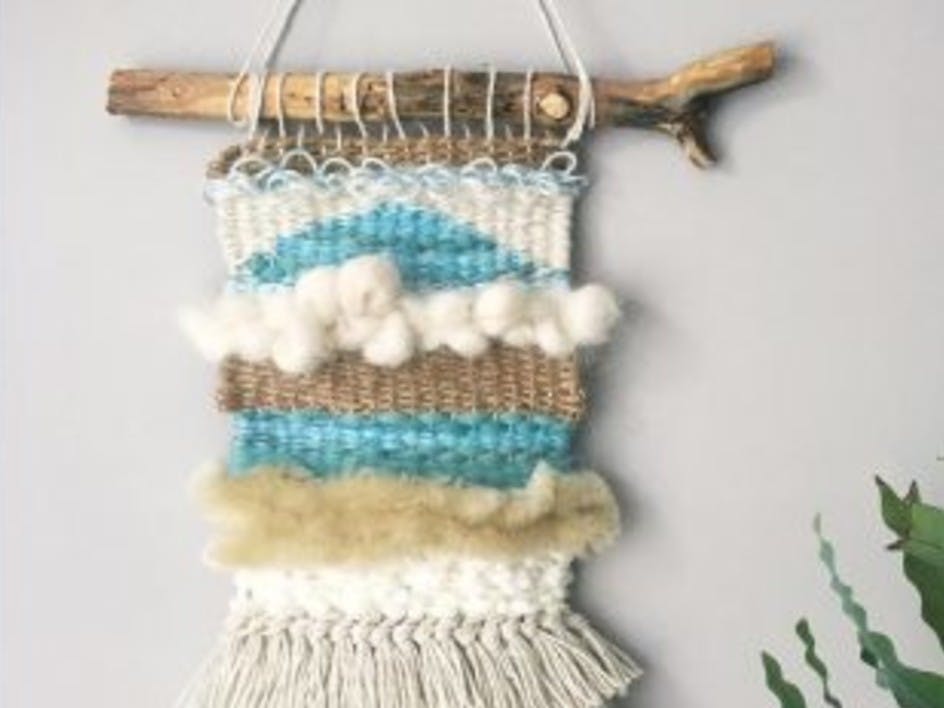 How to weave a wall hanging