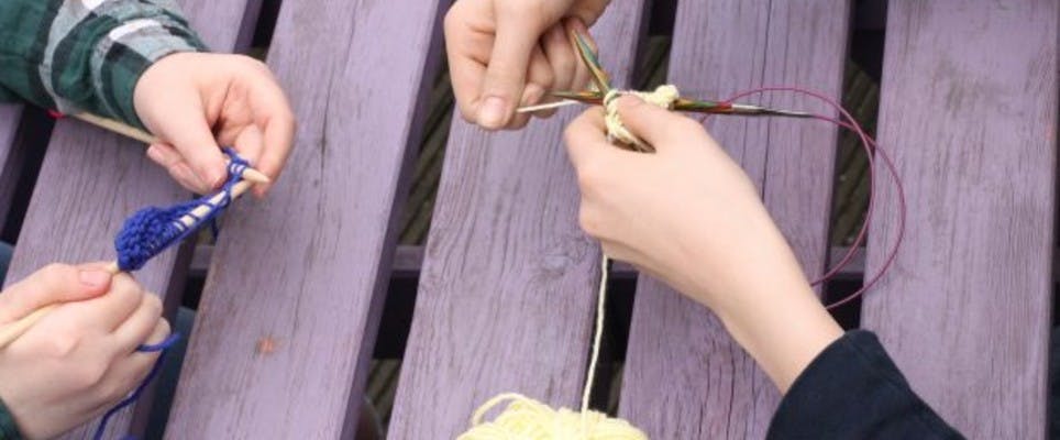 How to teach children to knit