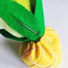 Sew Yeah free tutorial to sew your own pin cushion pineapple