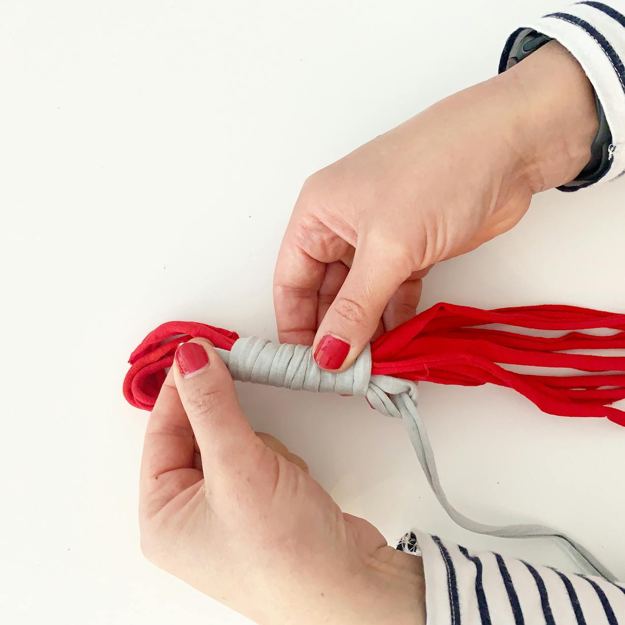 macrame gathering knot