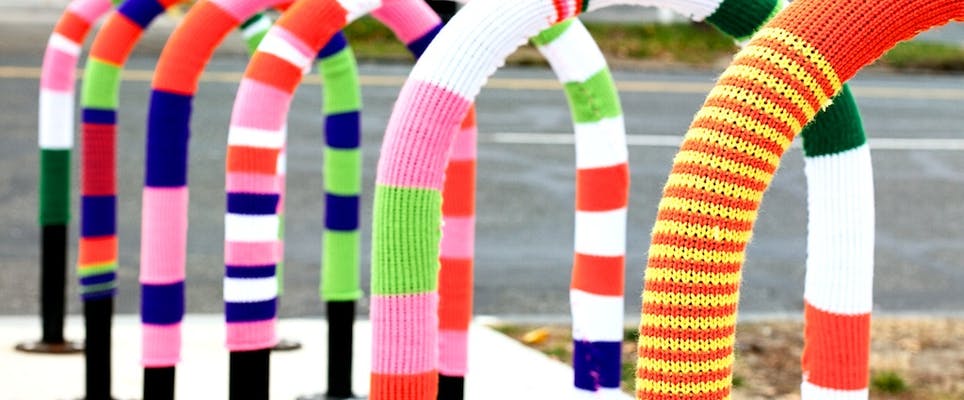 12 yarntastic yarn bombs from around the world