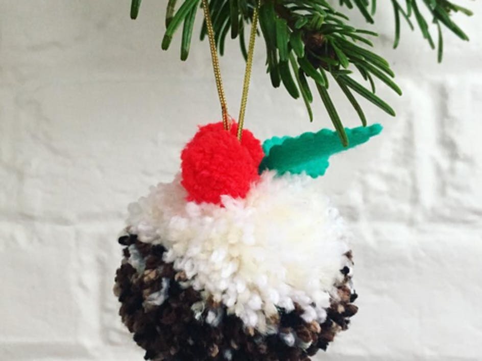 Pompom Christmas pudding tutorial