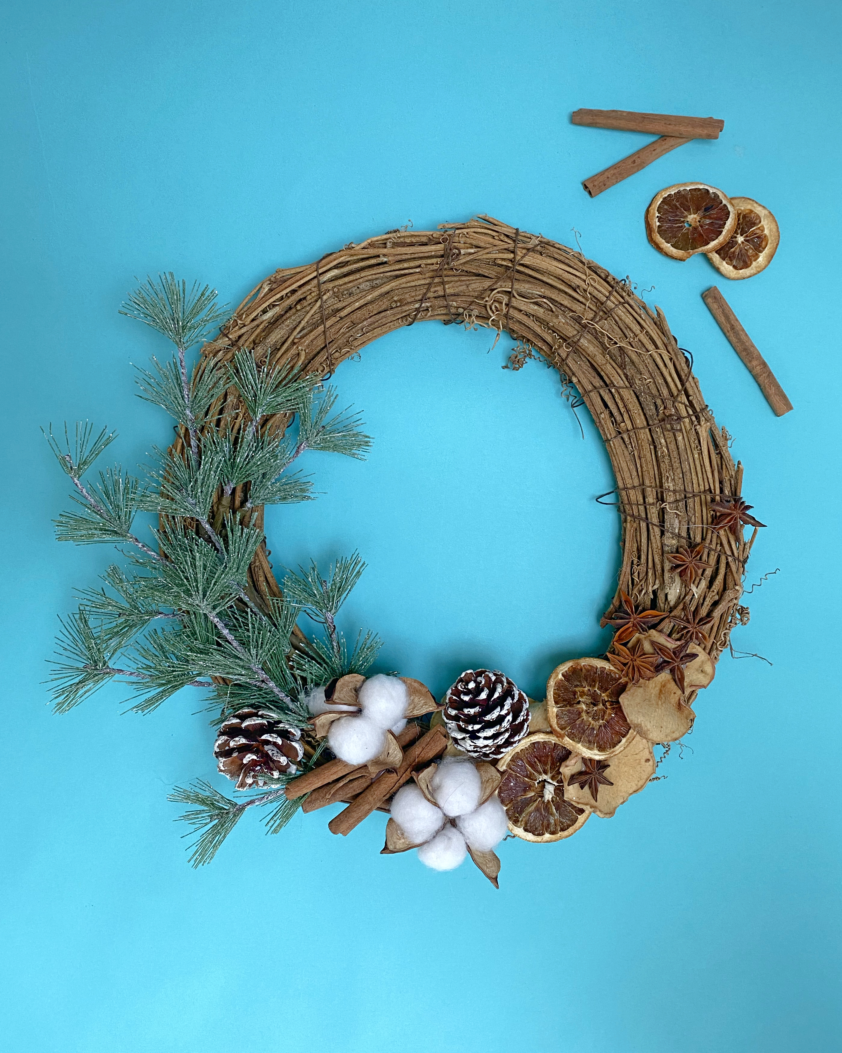 Fragrant Foliage Wreath Making Bundle Kit - 30cm