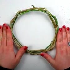 Step 4 - Complete your wreath