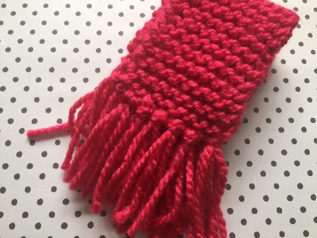 knit a scarf for a teddy bear