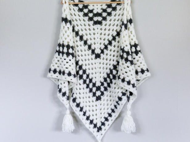 Scarf and shawl crochet patterns